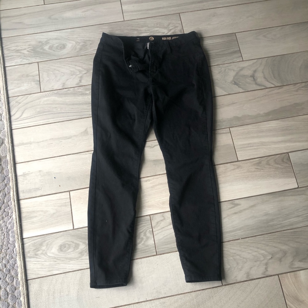 SO high rise black jeggings size 11